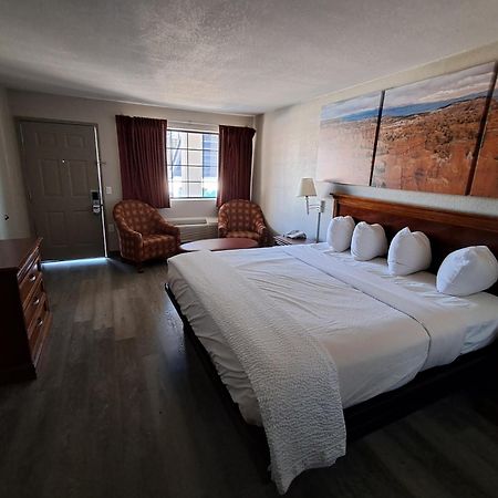 Days Inn By Wyndham Safford, Az Bagian luar foto